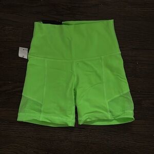 TNA atmosphere shorts 5”